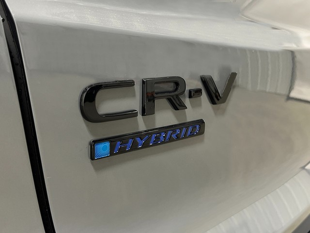 Honda CR-V Hybrid Vehicle Full-screen Gallery Image 11