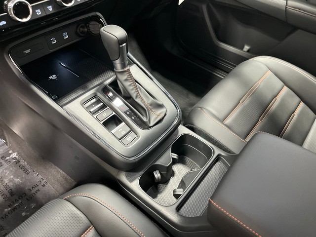 Honda CR-V Hybrid Vehicle Full-screen Gallery Image 24