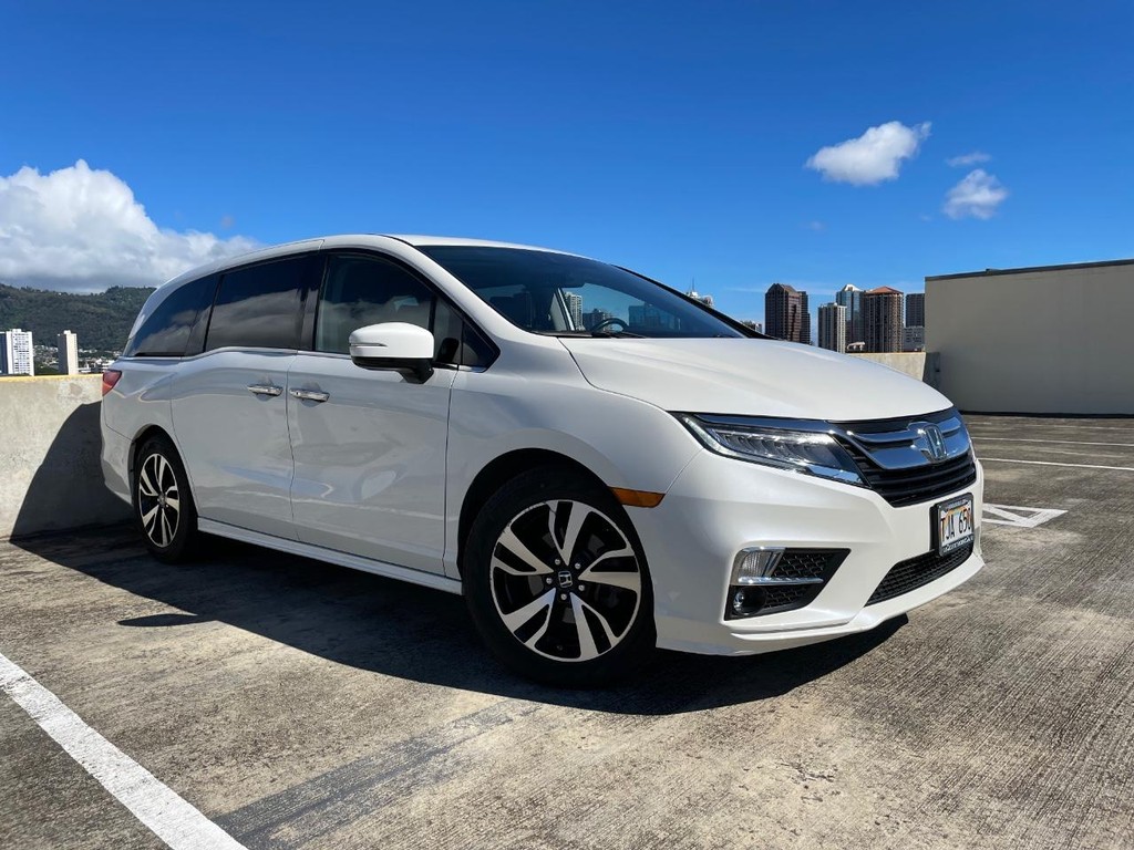 Honda Odyssey Vehicle Full-screen Gallery Image 2