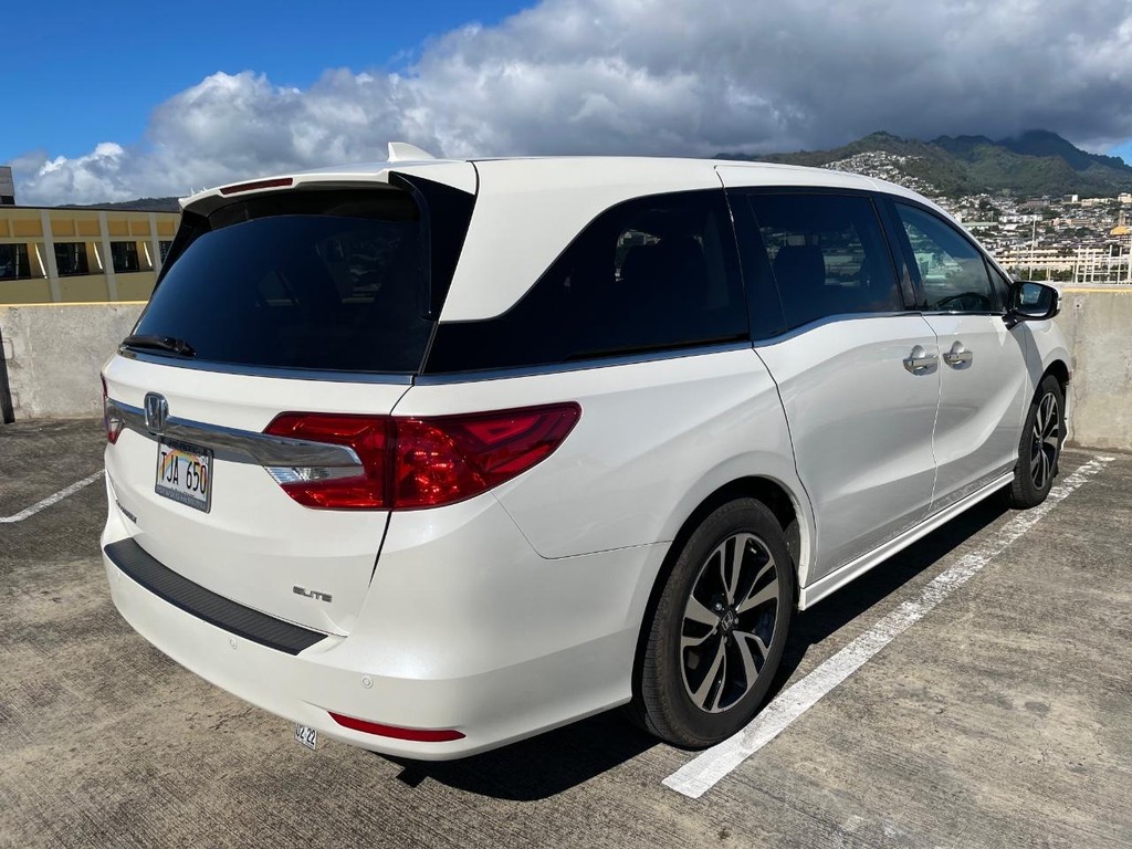 Honda Odyssey Vehicle Full-screen Gallery Image 3