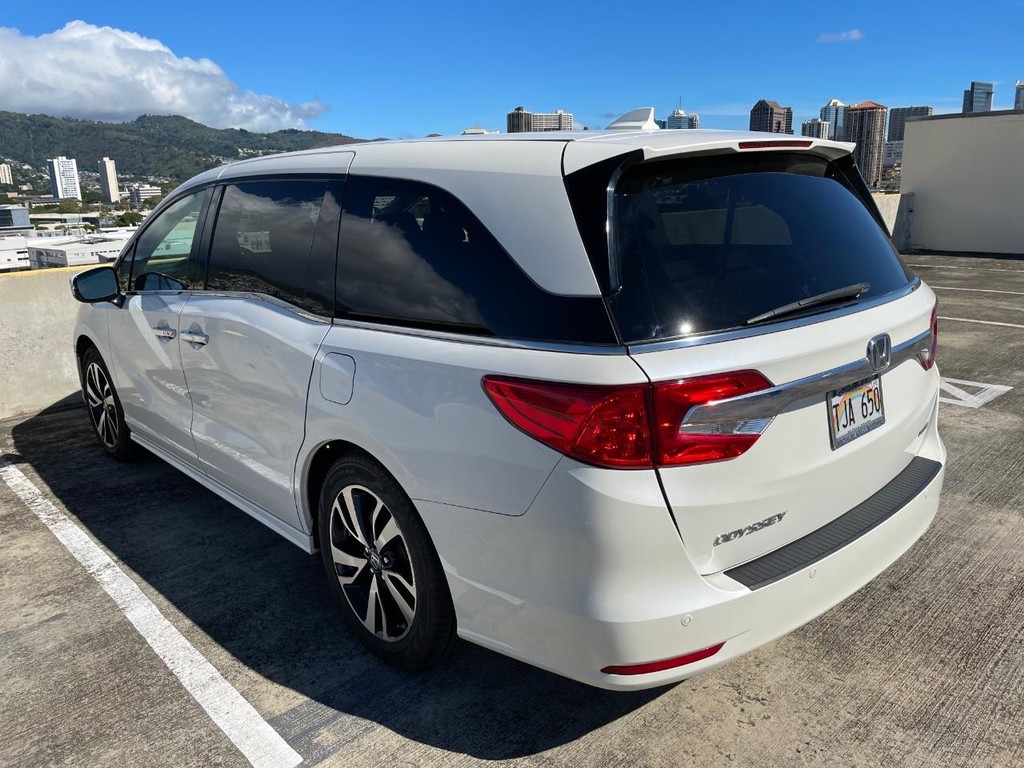 Honda Odyssey Vehicle Full-screen Gallery Image 4