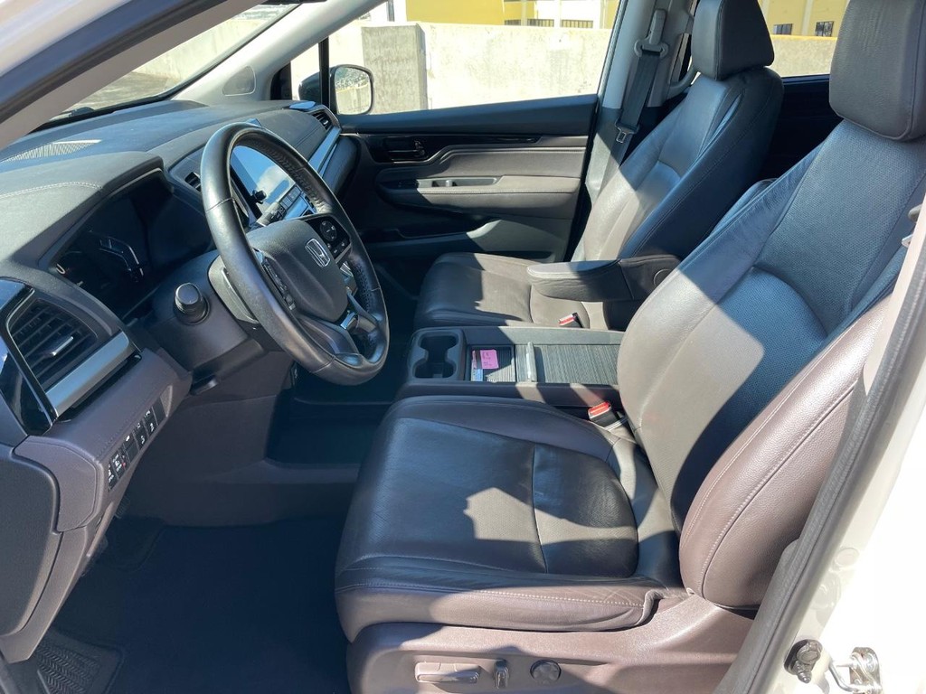 Honda Odyssey Vehicle Full-screen Gallery Image 6