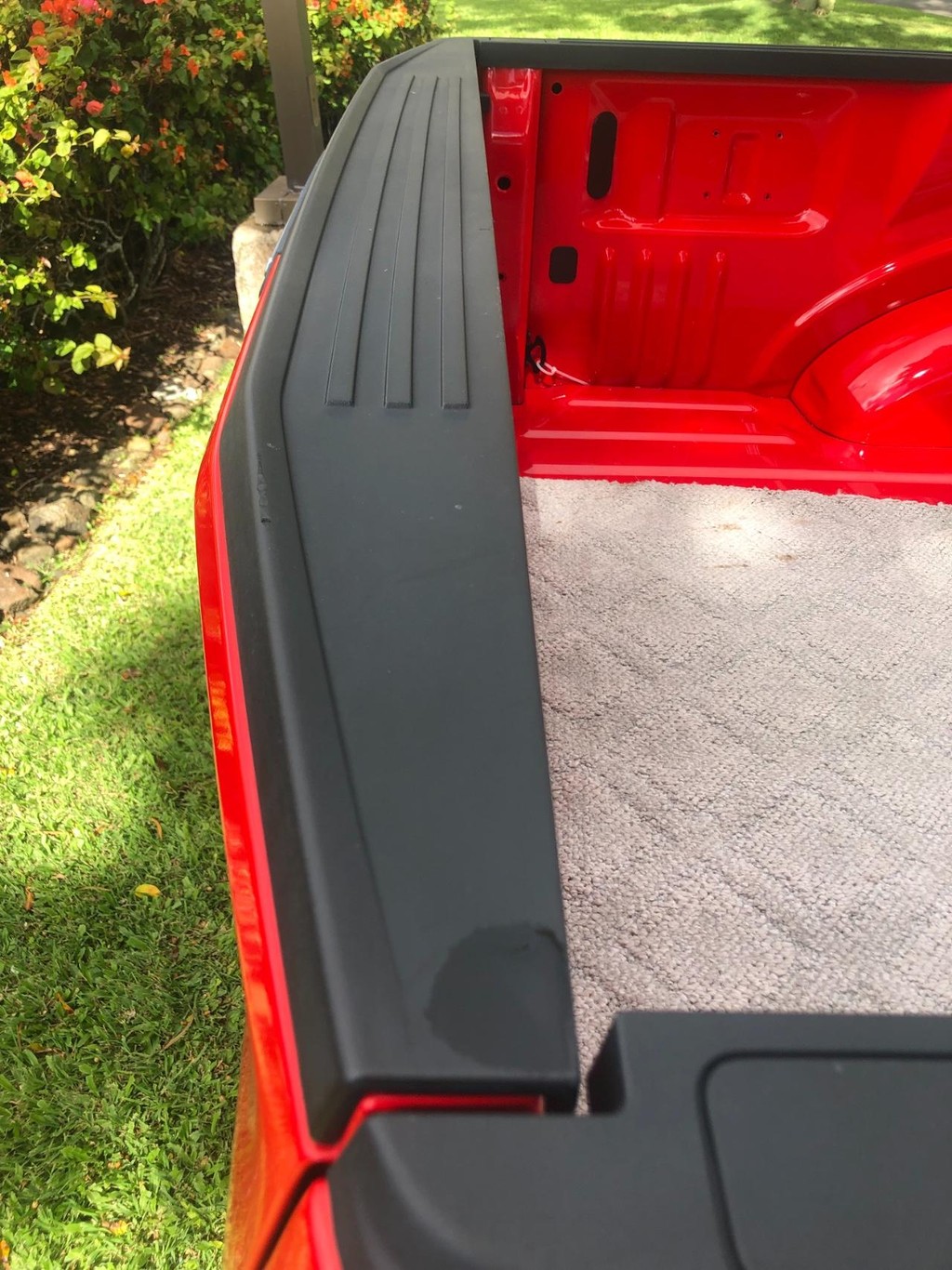 Ford F-150 Vehicle Full-screen Gallery Image 13