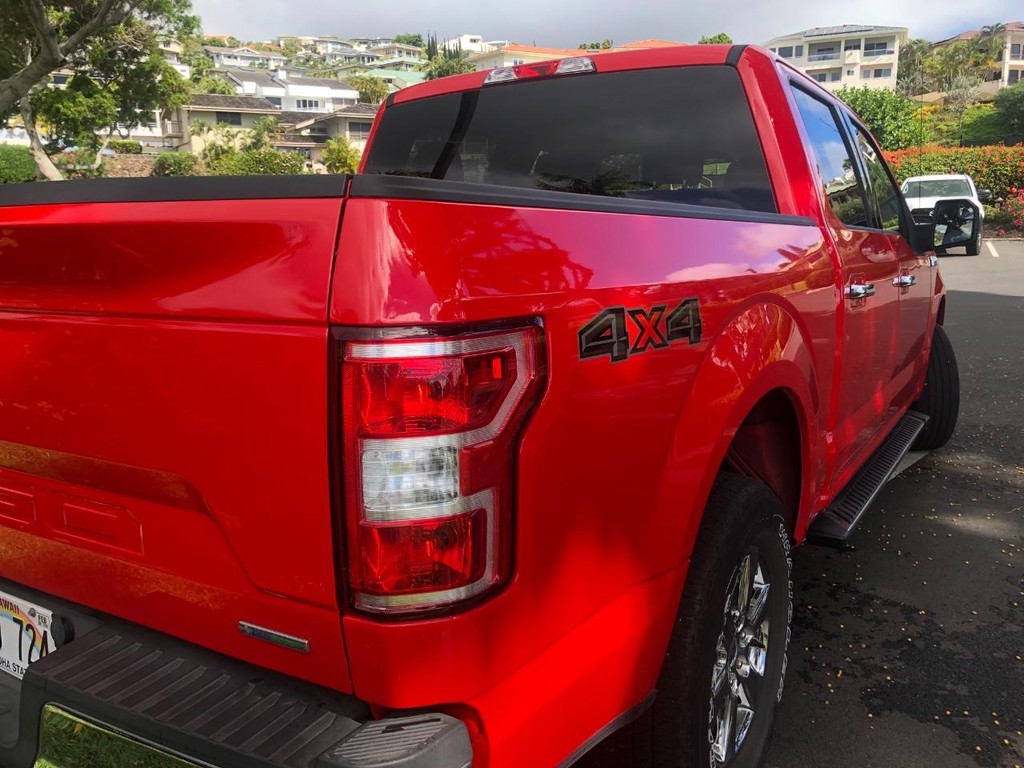 Ford F-150 Vehicle Full-screen Gallery Image 15