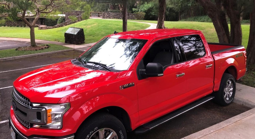 Ford F-150 Vehicle Full-screen Gallery Image 17