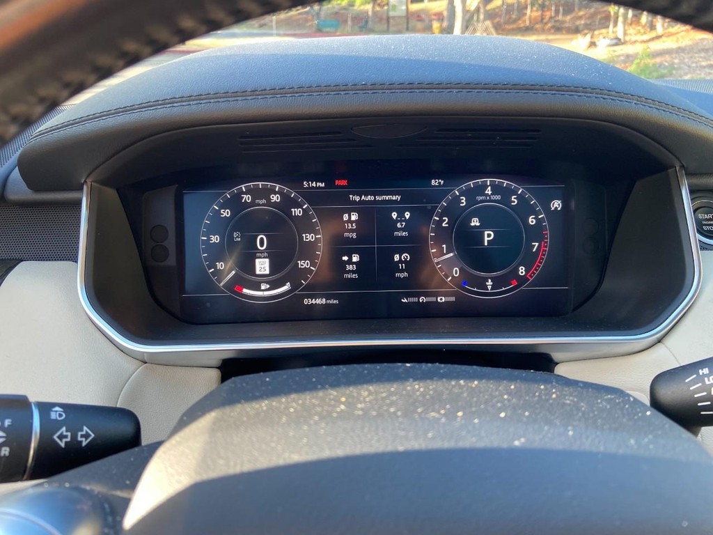 Land Rover Range Rover Sport Vehicle Full-screen Gallery Image 5