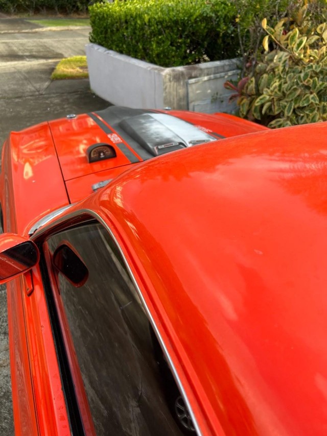 Ford Mustang Vehicle Full-screen Gallery Image 5