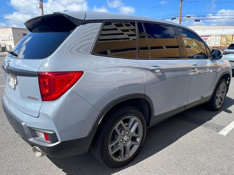 Honda Passport Vehicle Full-screen Gallery Image 6