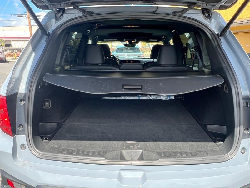 Honda Passport Vehicle Full-screen Gallery Image 10