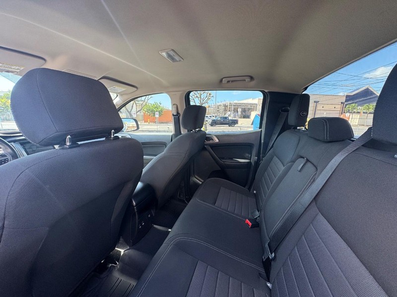 Ford Ranger Vehicle Full-screen Gallery Image 9