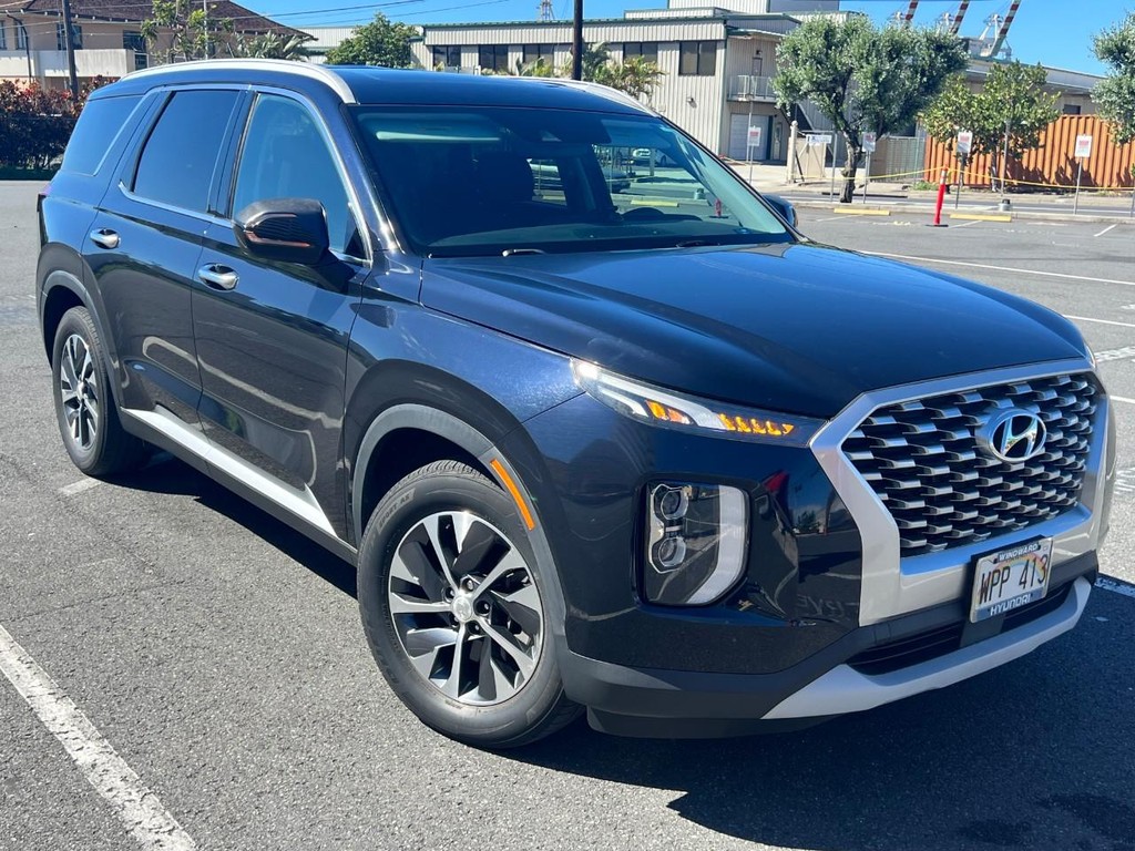 Hyundai Palisade Vehicle Full-screen Gallery Image 3