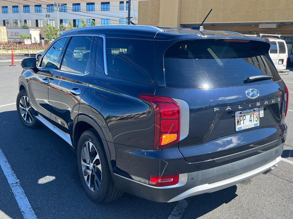 Hyundai Palisade Vehicle Full-screen Gallery Image 7