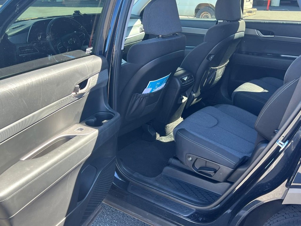 Hyundai Palisade Vehicle Full-screen Gallery Image 9