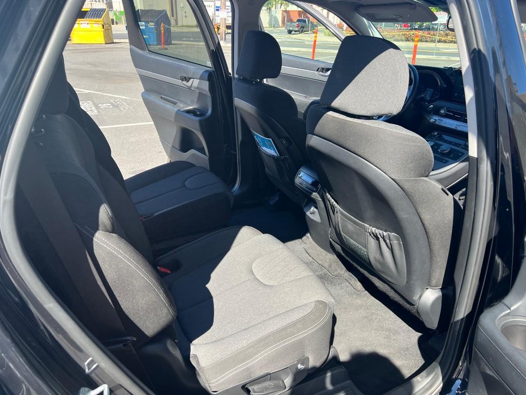 Hyundai Palisade Vehicle Full-screen Gallery Image 15