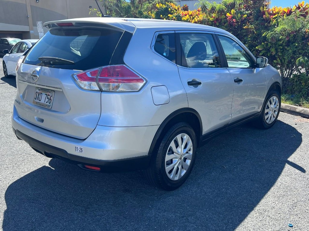 Nissan Rogue Vehicle Full-screen Gallery Image 6
