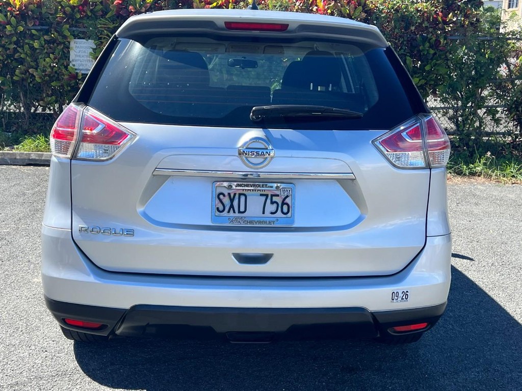 Nissan Rogue Vehicle Full-screen Gallery Image 7