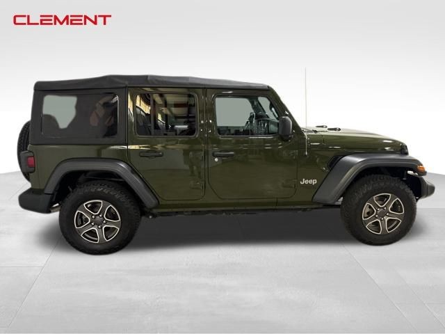 Jeep Wrangler Unlimited Vehicle Image 32