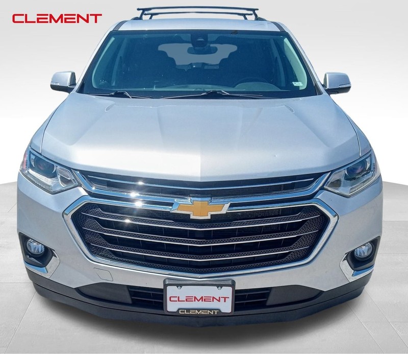 Chevrolet Traverse Vehicle Image 02