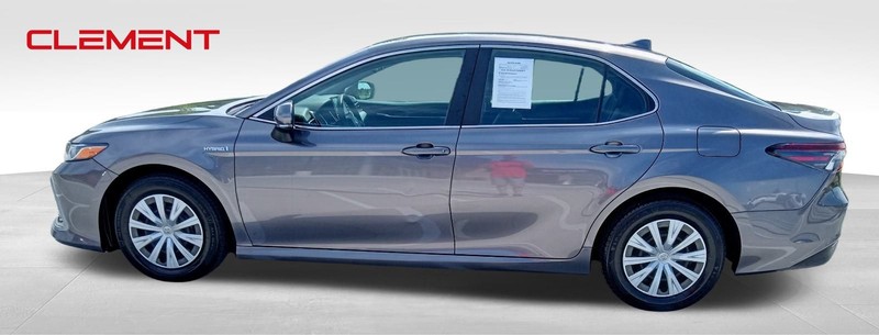 Toyota Camry Hybrid Vehicle Image 11