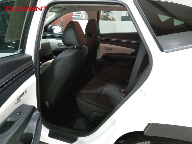 Hyundai Tucson Vehicle Image 35