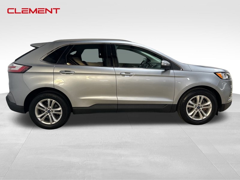 Ford Edge Vehicle Image 11