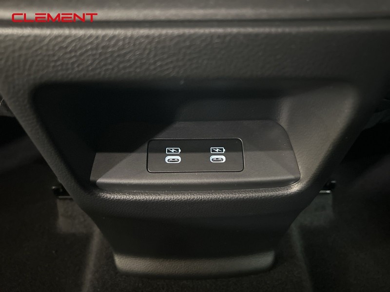 Honda CR-V Hybrid Vehicle Image 43