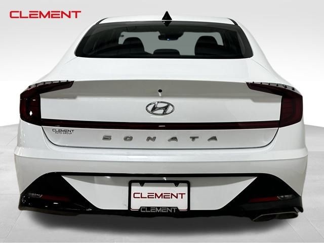 Hyundai Sonata Vehicle Image 25