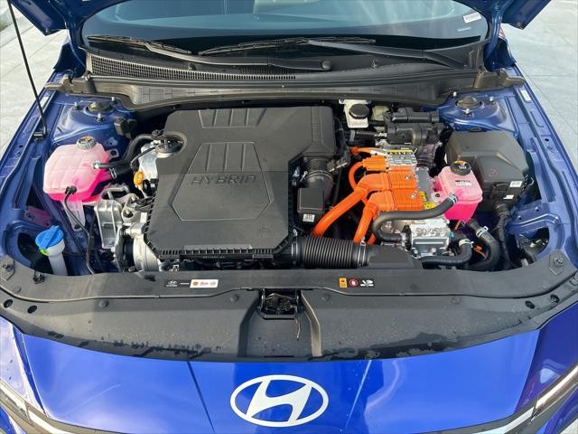 Hyundai Elantra Hybrid Vehicle Image 46