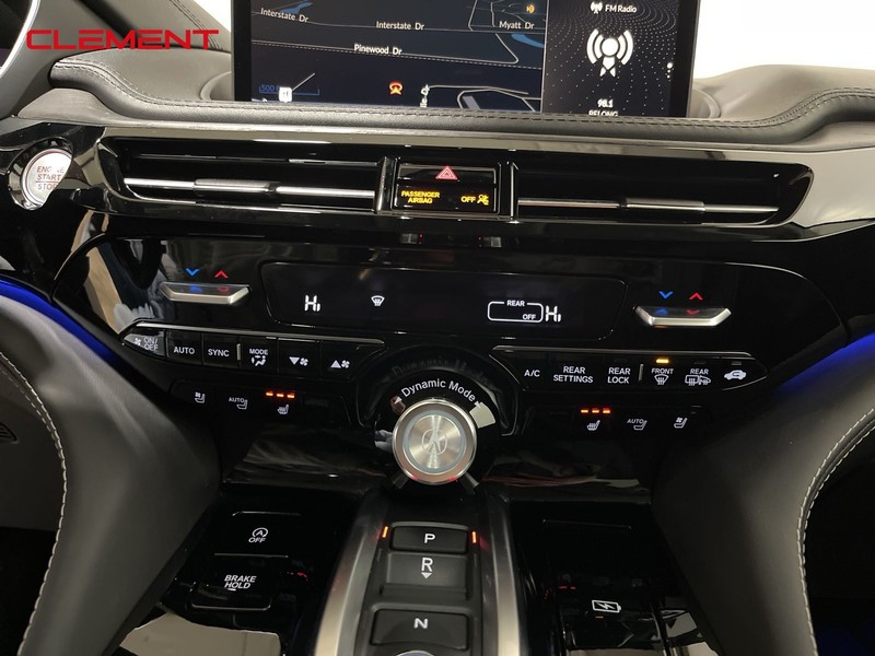 Acura MDX Vehicle Image 21