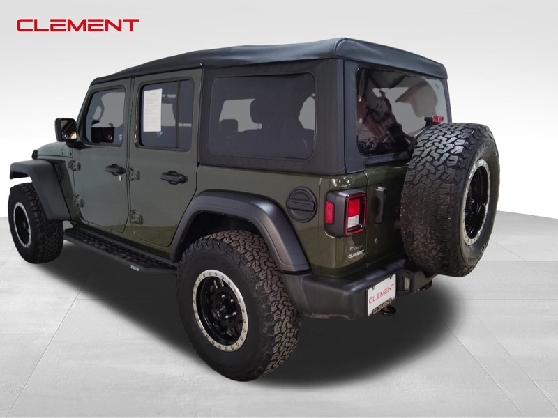 Jeep Wrangler Vehicle Image 09