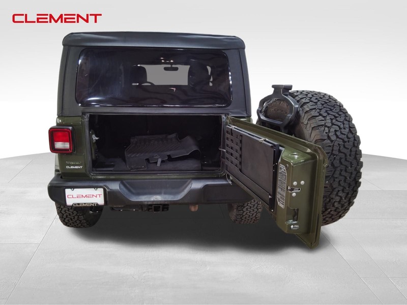 Jeep Wrangler Vehicle Image 12