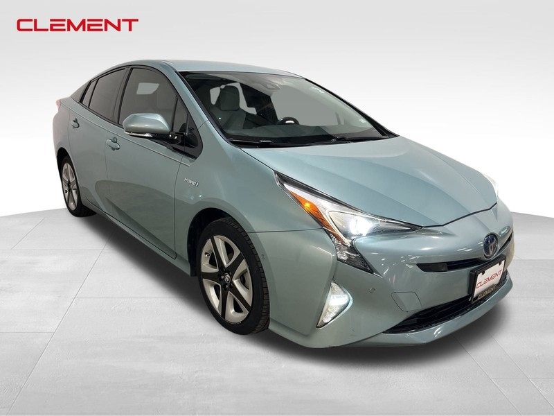 Toyota Prius Vehicle Image 03