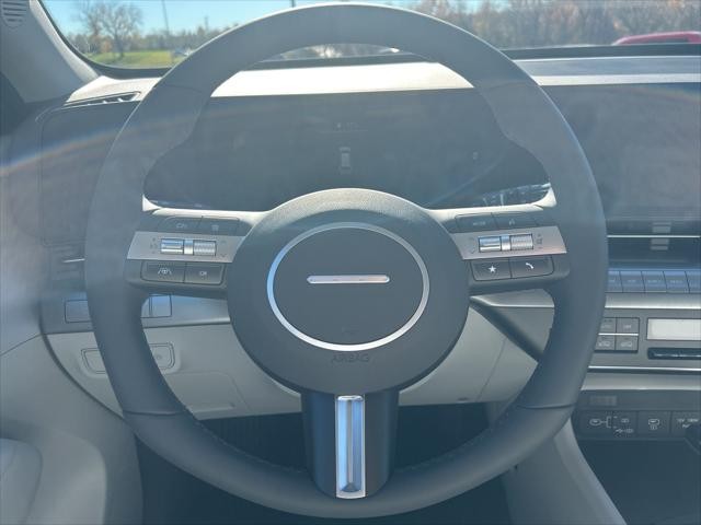 Hyundai Kona Vehicle Image 13
