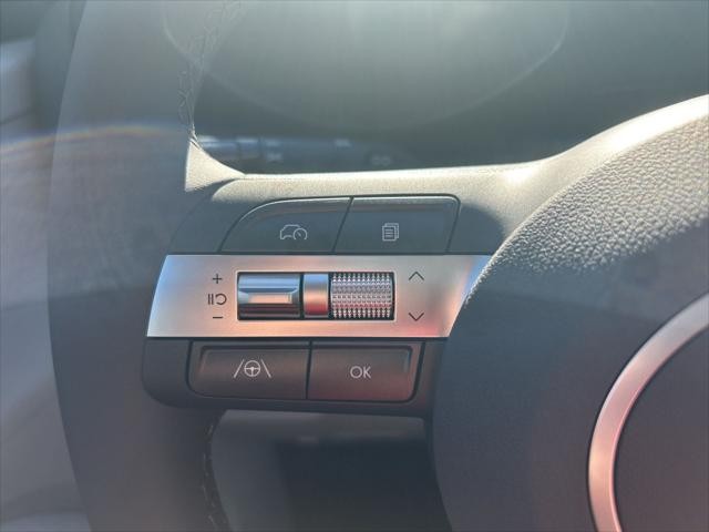 Hyundai Kona Vehicle Image 14