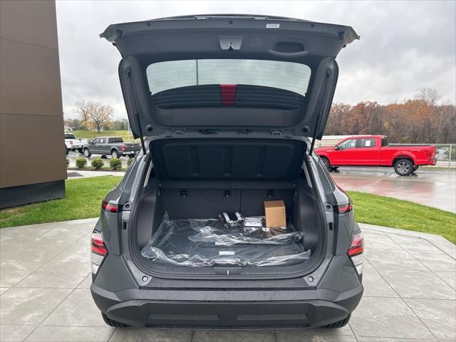 Hyundai Kona Vehicle Image 09