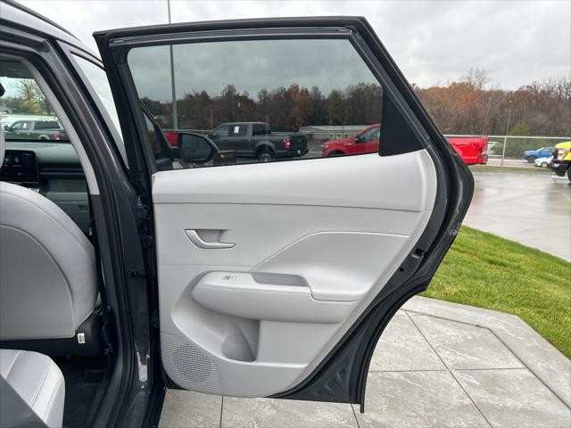 Hyundai Kona Vehicle Image 38