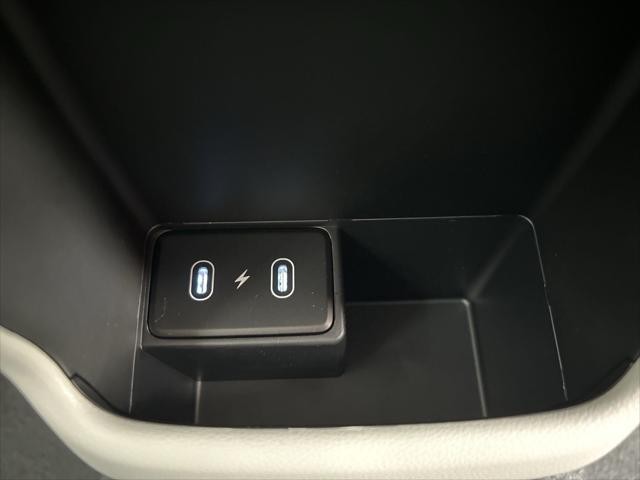 Hyundai Kona Vehicle Image 42