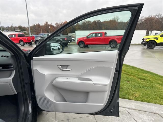 Hyundai Kona Vehicle Image 43