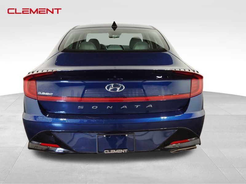 Hyundai Sonata Vehicle Image 07