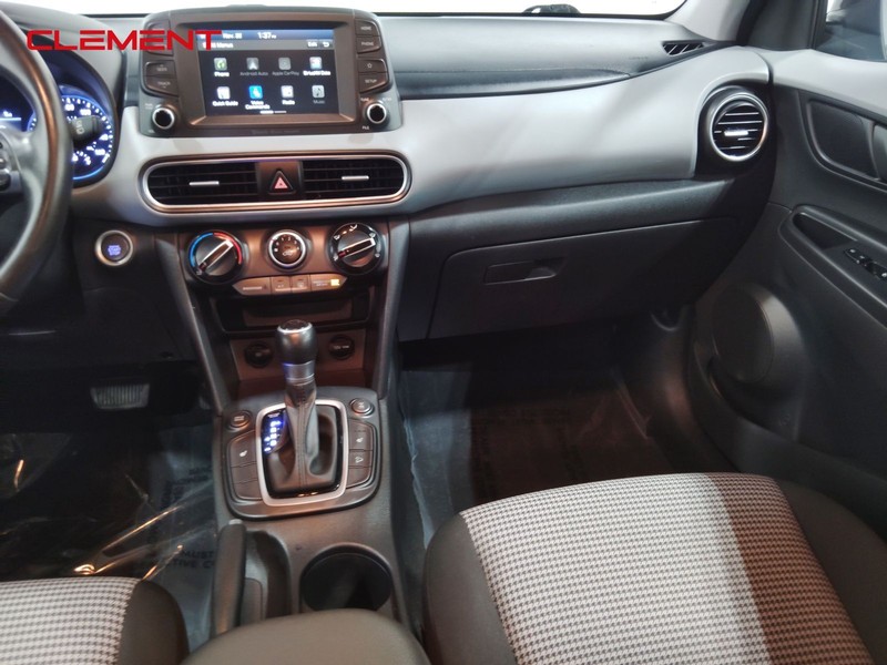 Hyundai Kona Vehicle Image 35