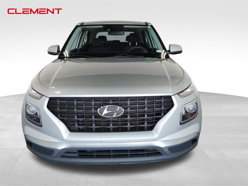 Hyundai Venue Vehicle Image 02