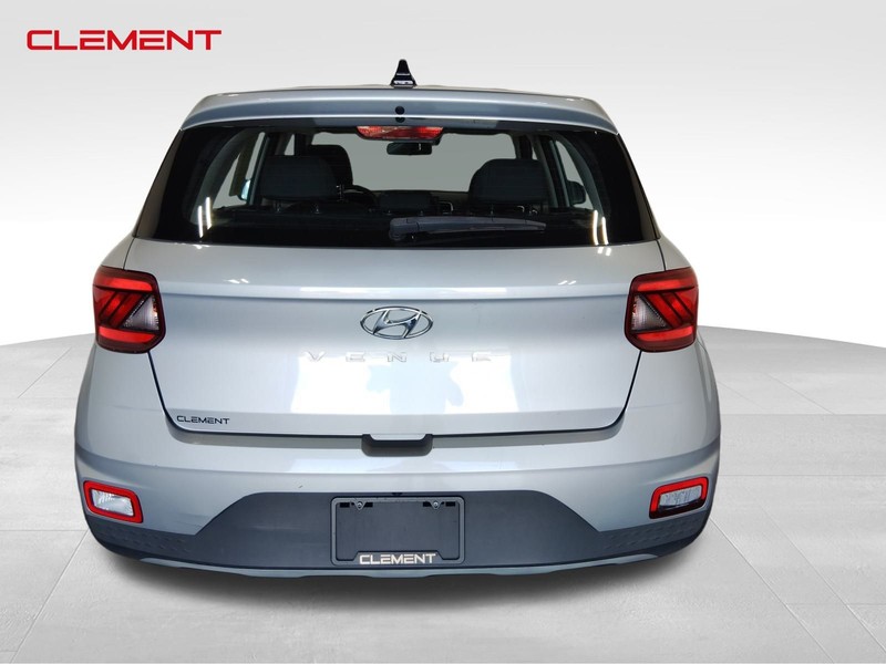 Hyundai Venue Vehicle Image 07