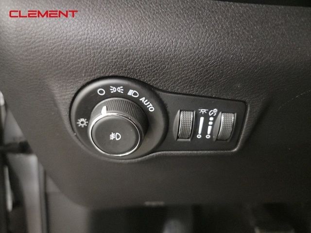 Jeep Compass Vehicle Image 10