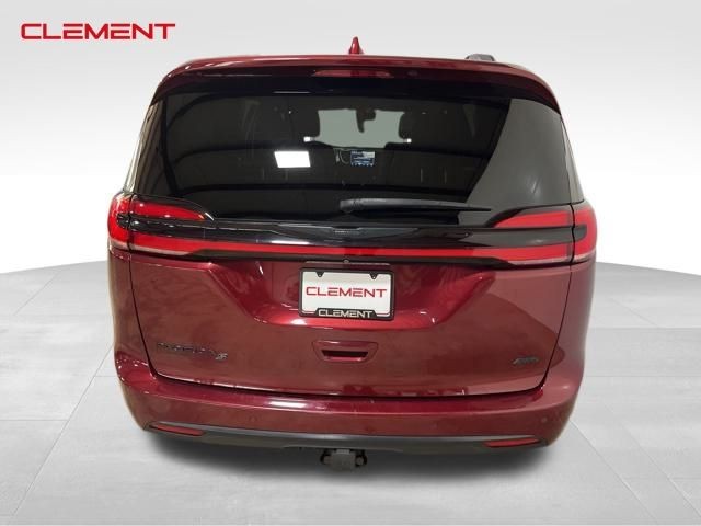 Chrysler Pacifica Vehicle Image 29