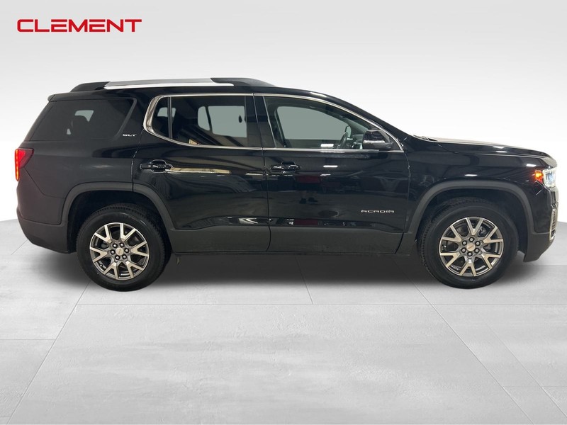 GMC Acadia Vehicle Image 09