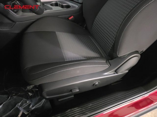 Dodge Challenger Vehicle Image 22