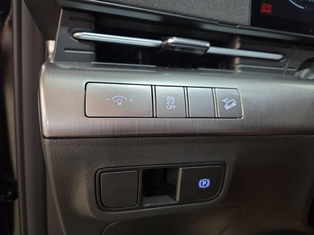 Hyundai Kona Vehicle Image 08