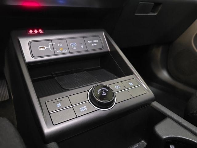 Hyundai Kona Vehicle Image 19