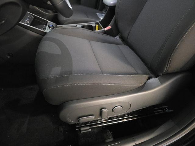 Hyundai Kona Vehicle Image 22