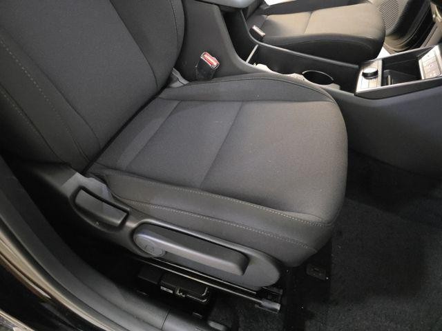 Hyundai Kona Vehicle Image 29